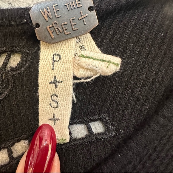 Free People We The Free Moonrise Cut Work Thermal - Picture 7 of 9